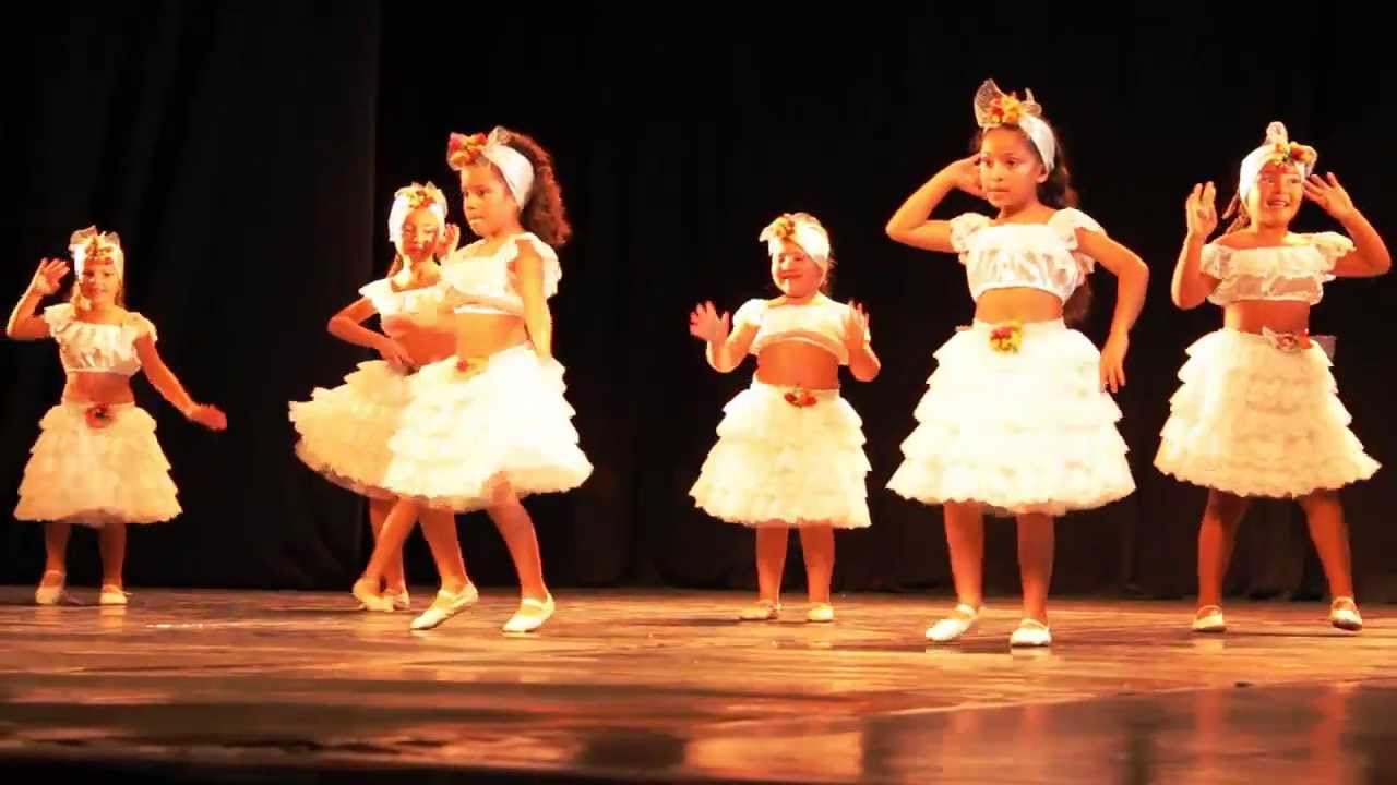Anna Beatriz Brito   (O quê que a baiana tem...) Teatro Alberto Maranhão.