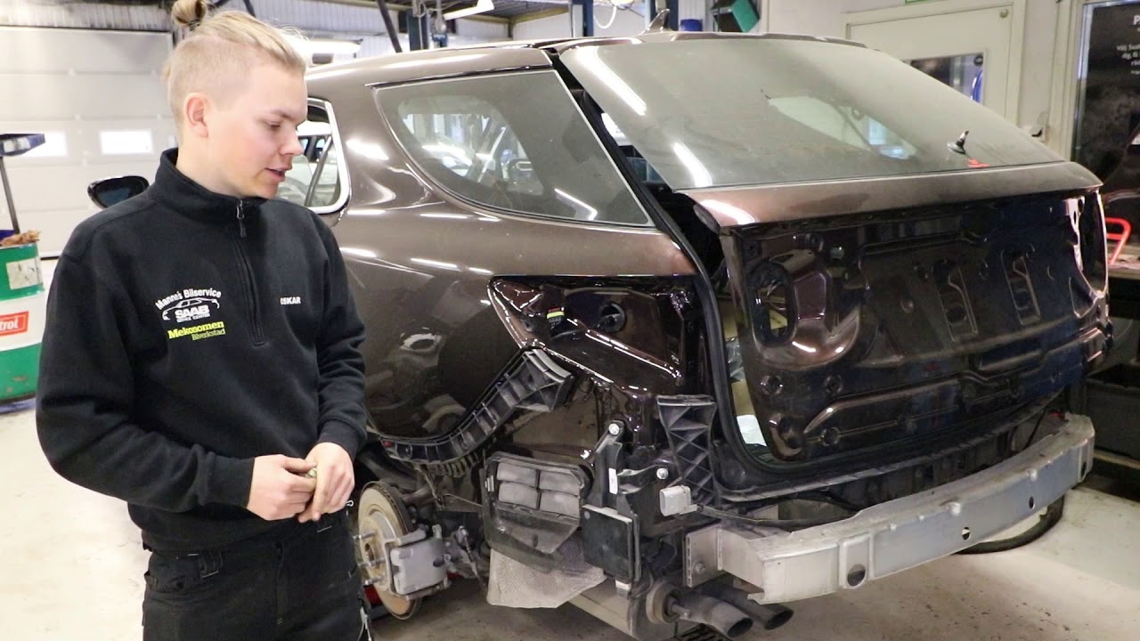 Saab Workshop in Sweden Restores Saab's