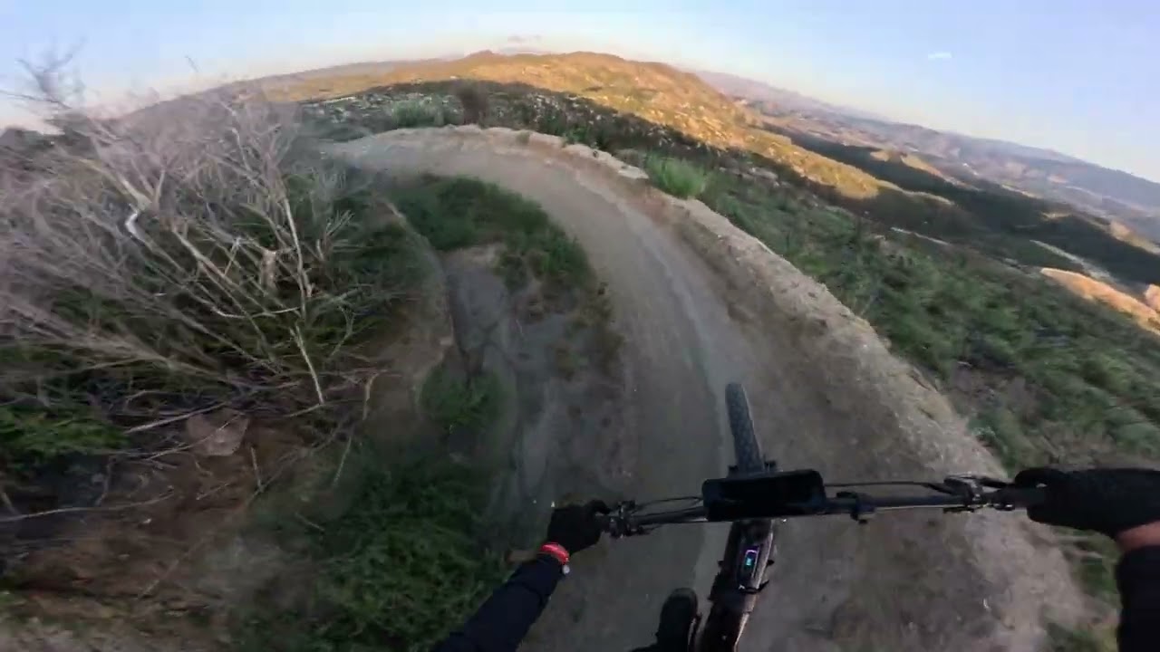 OG 2.0 to Ranoa Flow - Moutnian biking at Vailocity Bike Park