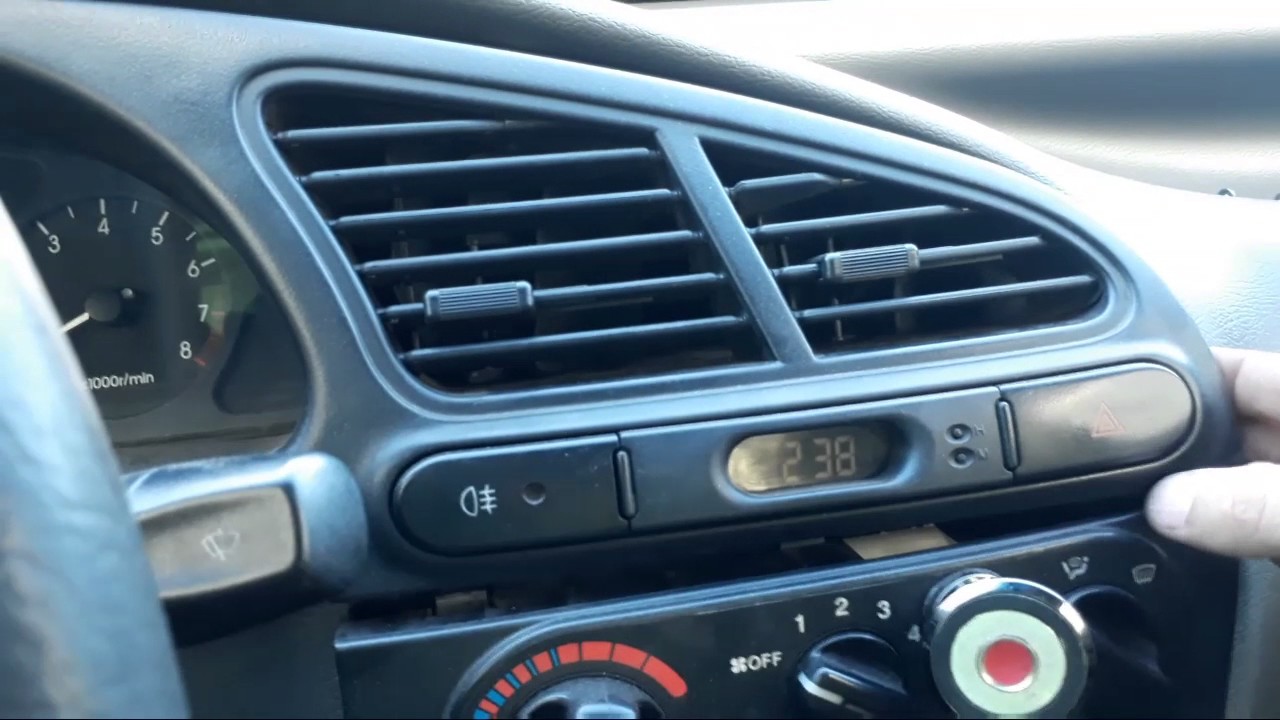 Как  разобрать приборную панель в Ланосе  ???