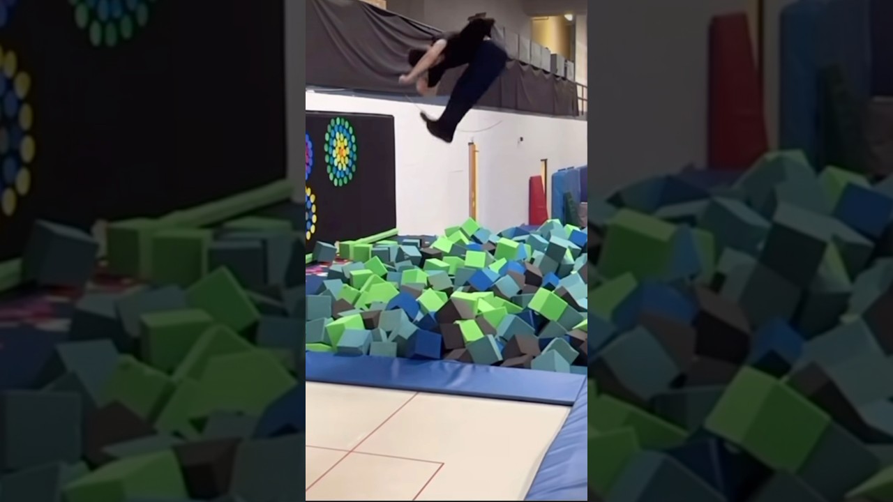 Double Dleg Twist by Andrew Kohrt (@andrewkohrt) #tricking #doubledleg #doubledlegtwist #trampoline