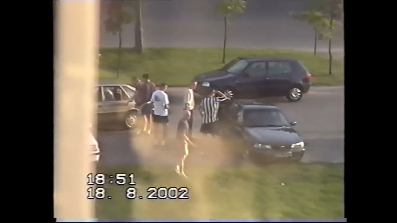 Pelikan Łowicz-Olimpia Elbląg, akcja policji i zatrzymanie kibola. 18.08.2002.