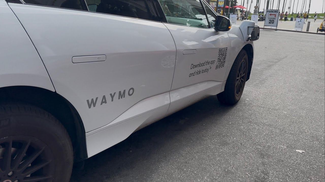 Live 🤦‍♀️WayMo 🚘 Driving down LA🍀 Vlog Diaries 🙌 Family building generational wealth