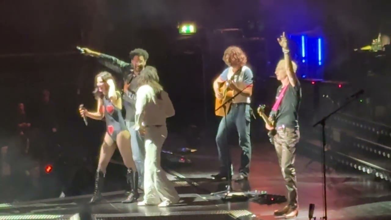 Wolf Alice - Safe From Heartbreak (If You Never Fall In Love) -AO Arena,Manchester -28 November 2025