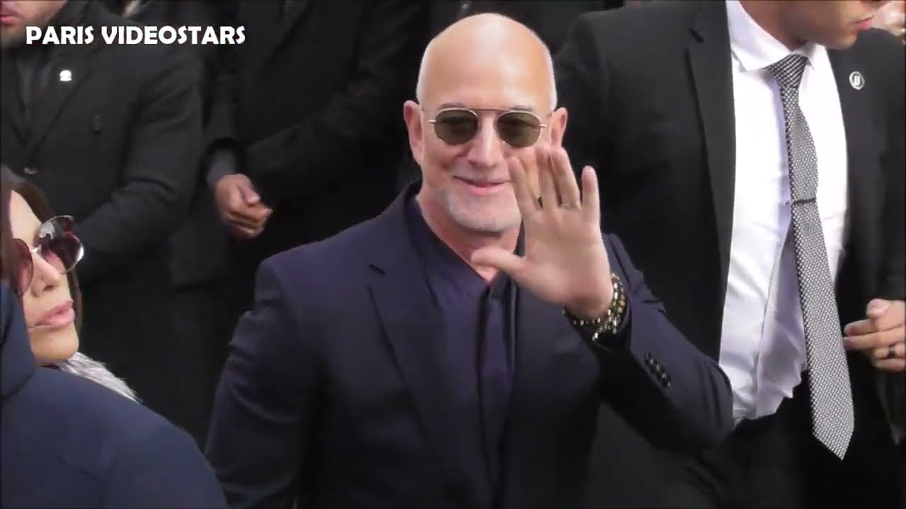 Jeff Bezos with Lauren Sanchez @ Paris Fashion Week 26 january 2025 show Dior couture