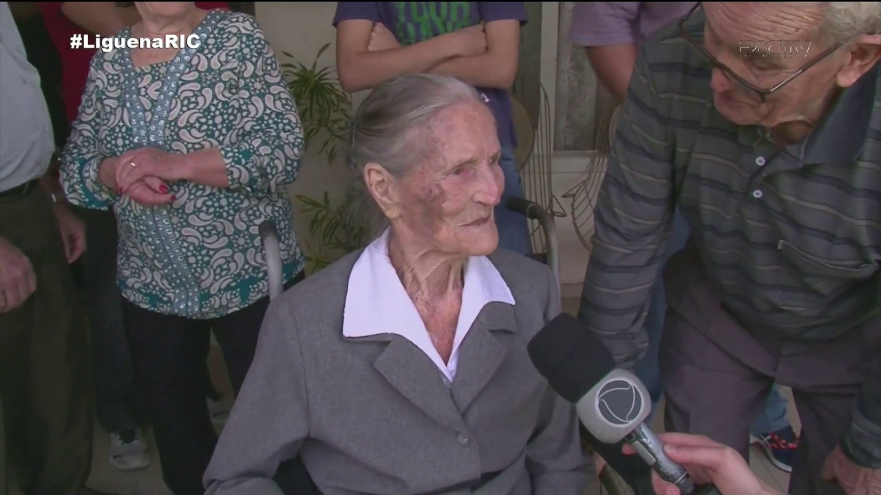 Mulher de 104 anos conta segredo da longevidade