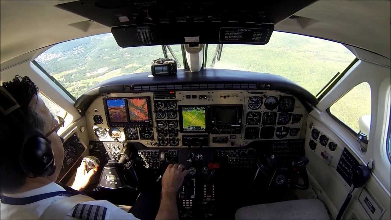 King Air B100 - approach in mountainous terrain