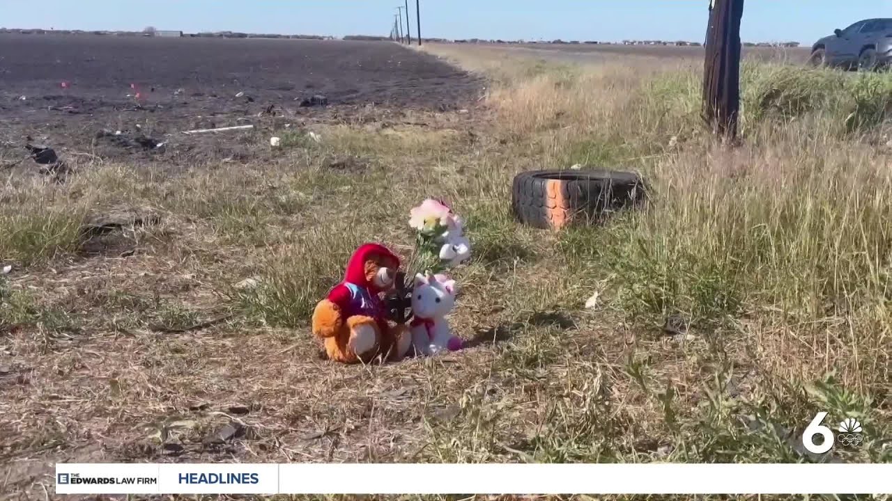 Father, 2 kids killed in Robstown crash