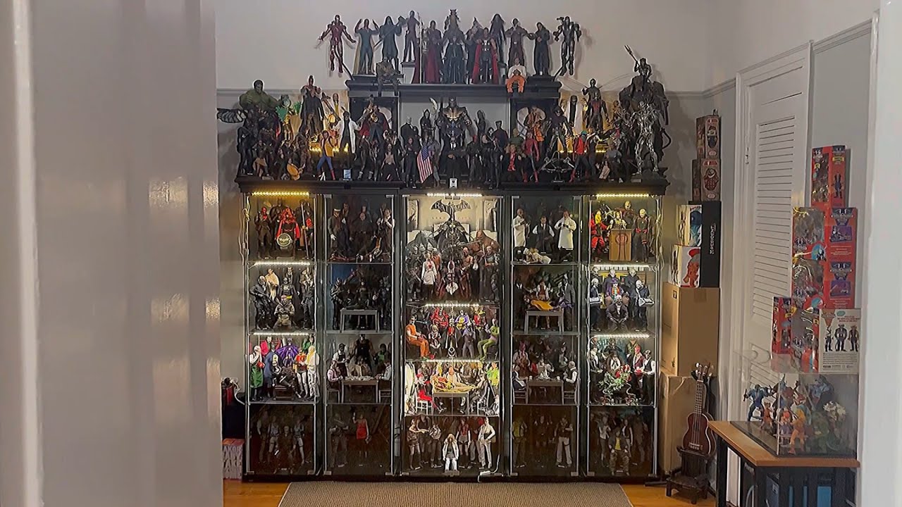 1/6 Scale Hot Toys DC, Marvel, TMNT, Power Rangers, Thunder Cats, and Resident Evil Collection Tour.