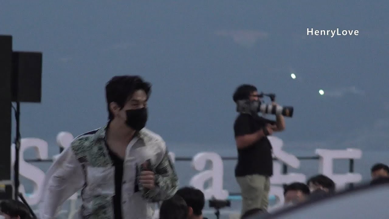 [Fancam] 200628 HENRY 부산 송도 오토캠핑장 헨리 모습 (부산편)