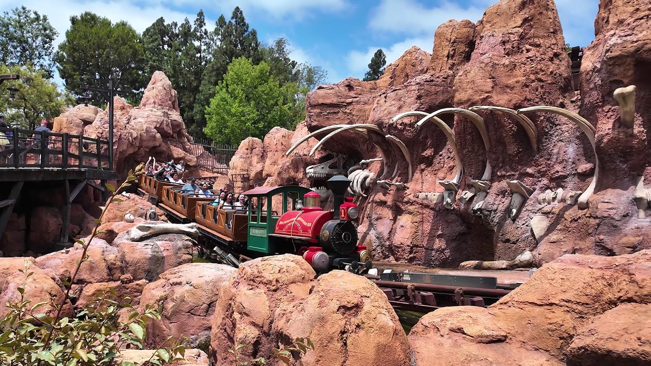 Disneyland's Big Thunder Mountain Railroad 4K 60fps 07/20/2025
