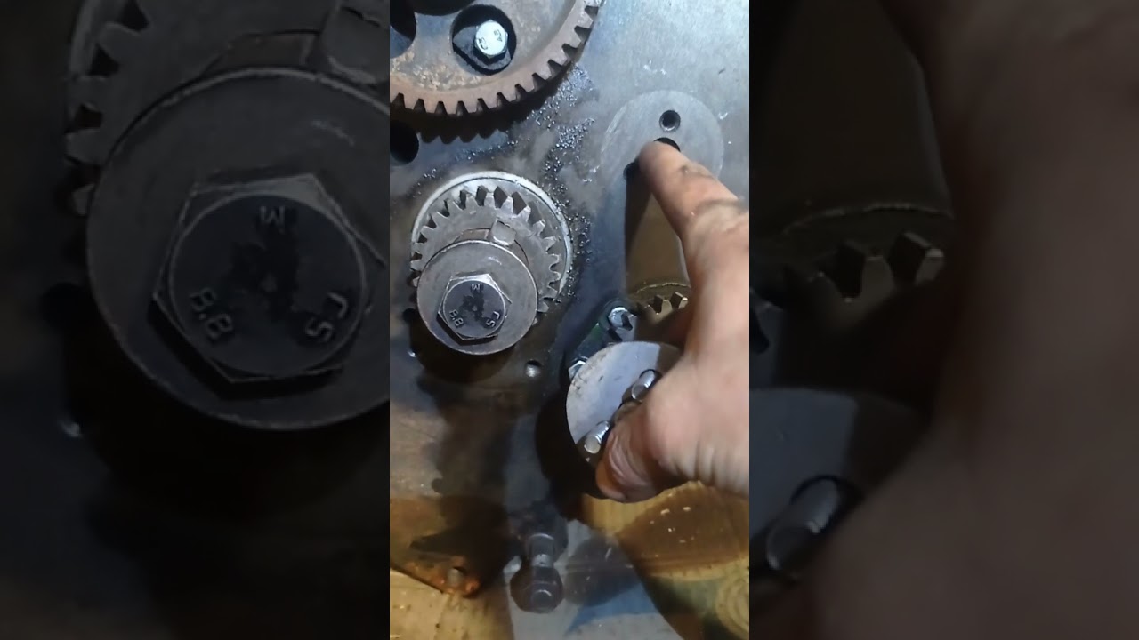 Сінтай 220, TY295.  Встановлення шестерень на двигуні