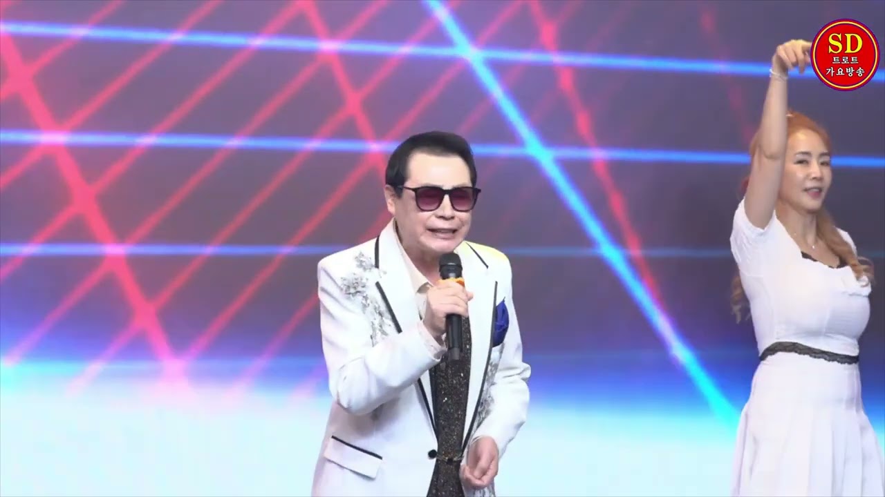 간이역에서  by 고니킴   [신년특집 트로트가요한마당 ]