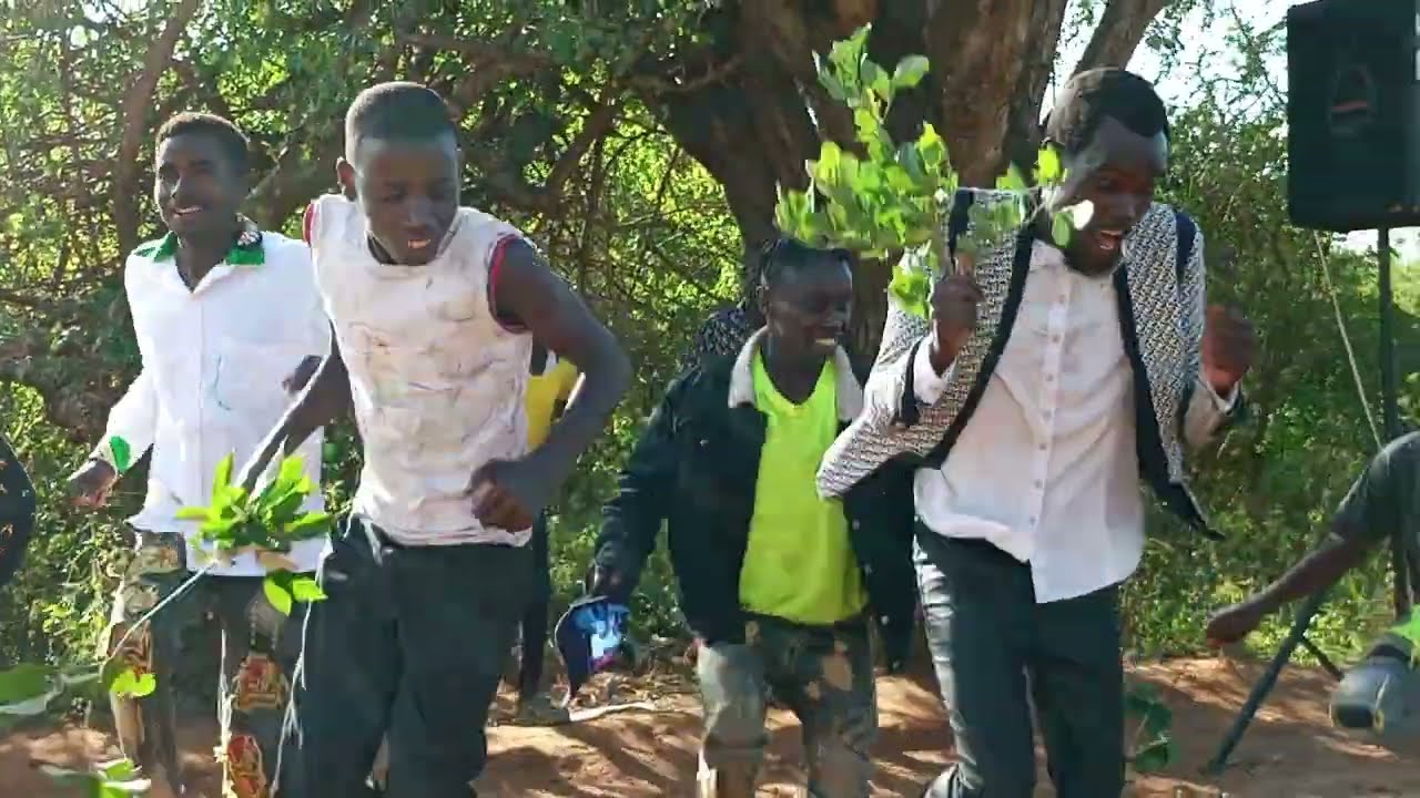 This is how we do praise 🔥🔥🔥