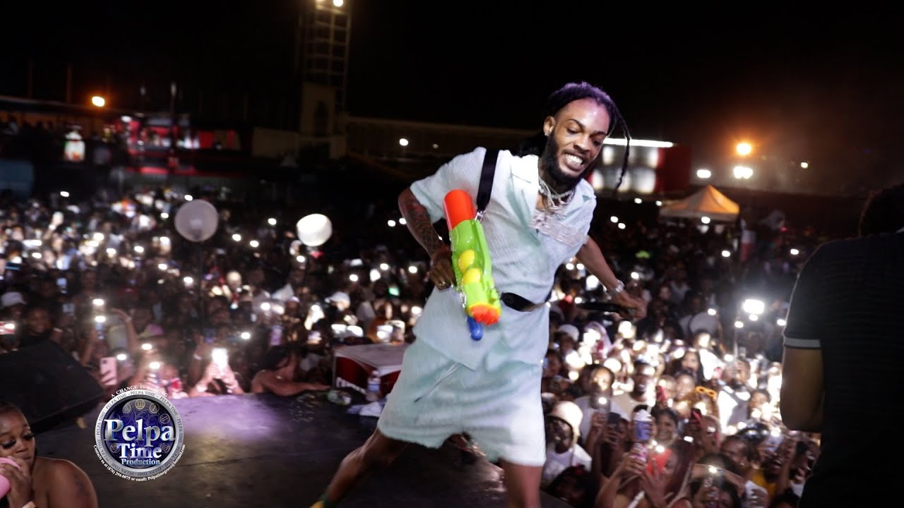 Roze Don fell off the stage and then show the ladies a good time AT WATER WORL