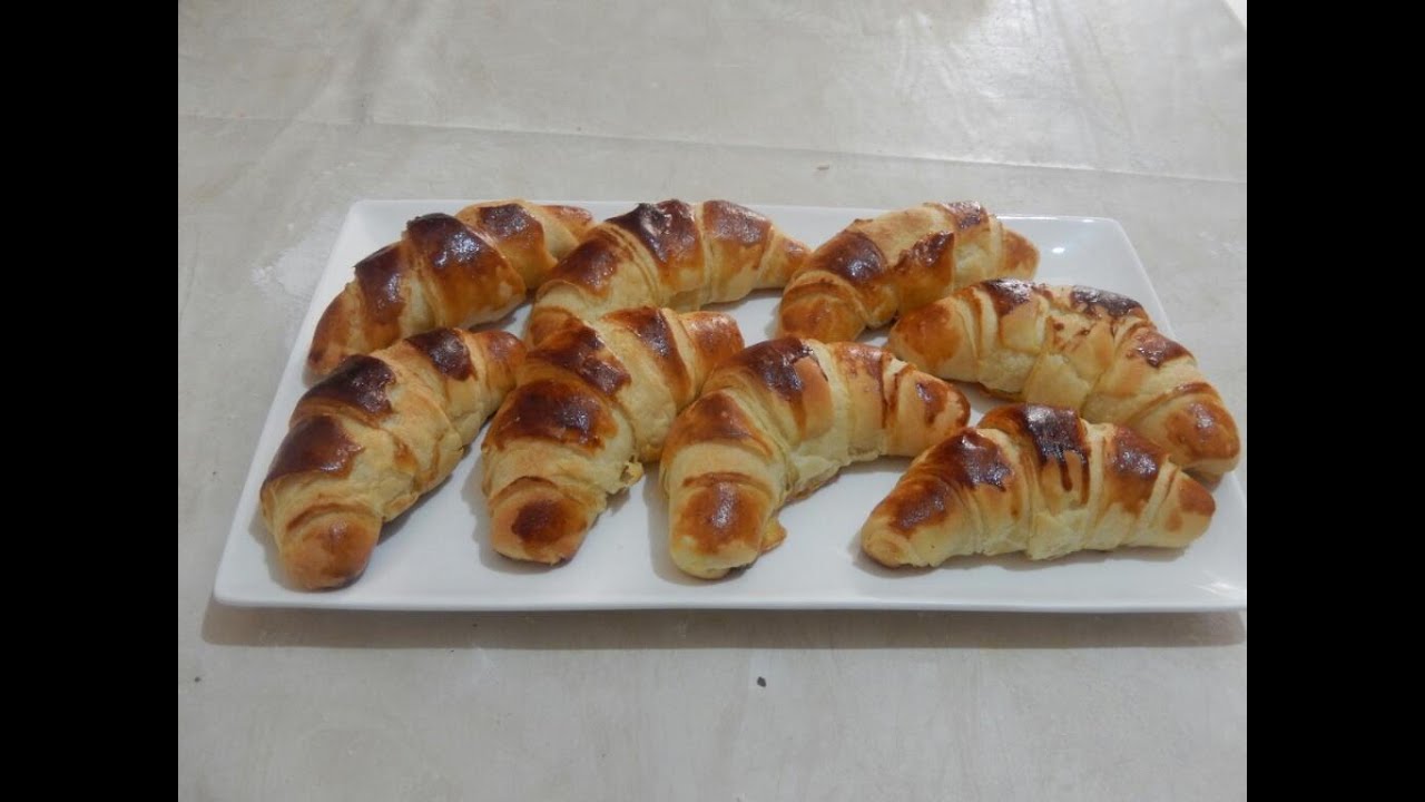 كرواسون سهل / كرواصة سهلة مع طبخ ليلى croissant fait maison