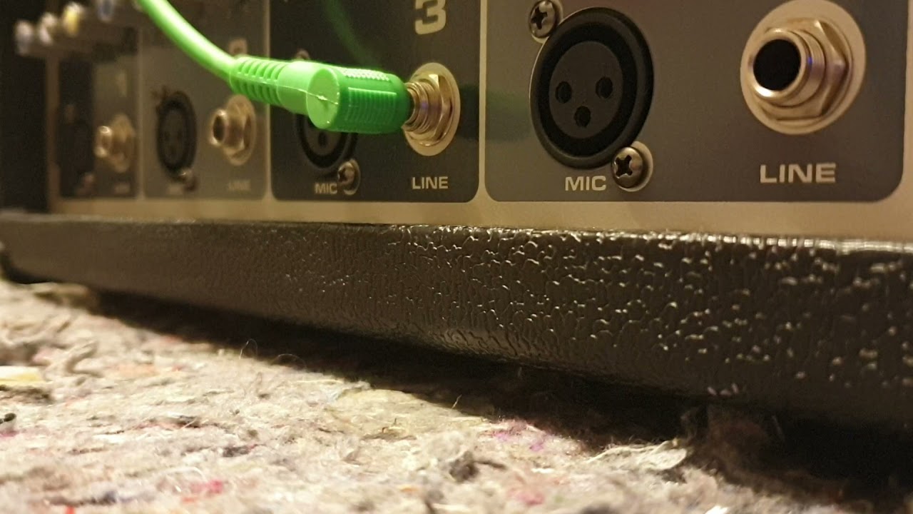 Peavey PVi 4B   4 Kanal 100 Watt Power Mixer  TESTEN  !!!
