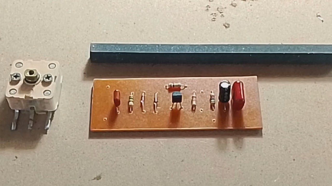 Building Simple AM radio using TA7642 IC