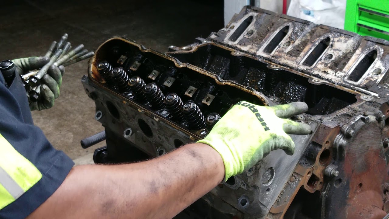 LS Engine Cylinder head removal