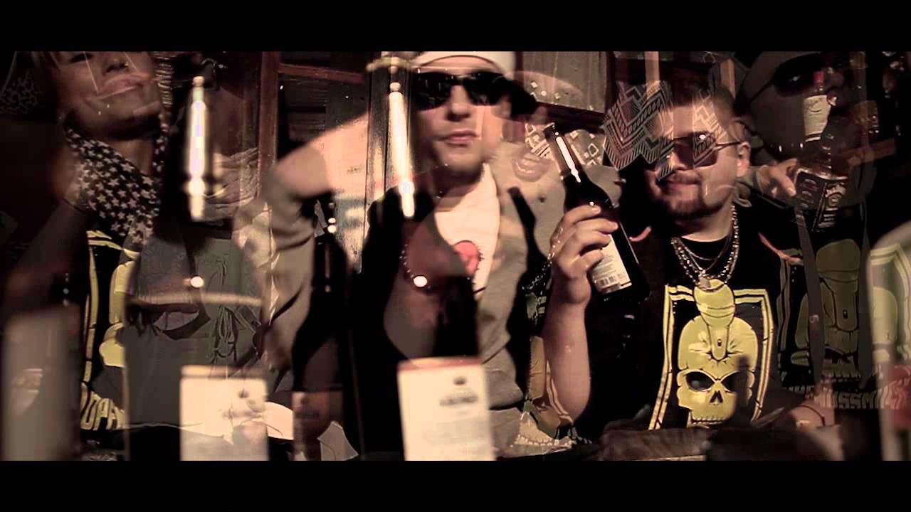 Reece - Gib ma die Flasche her (feat. Akkord)