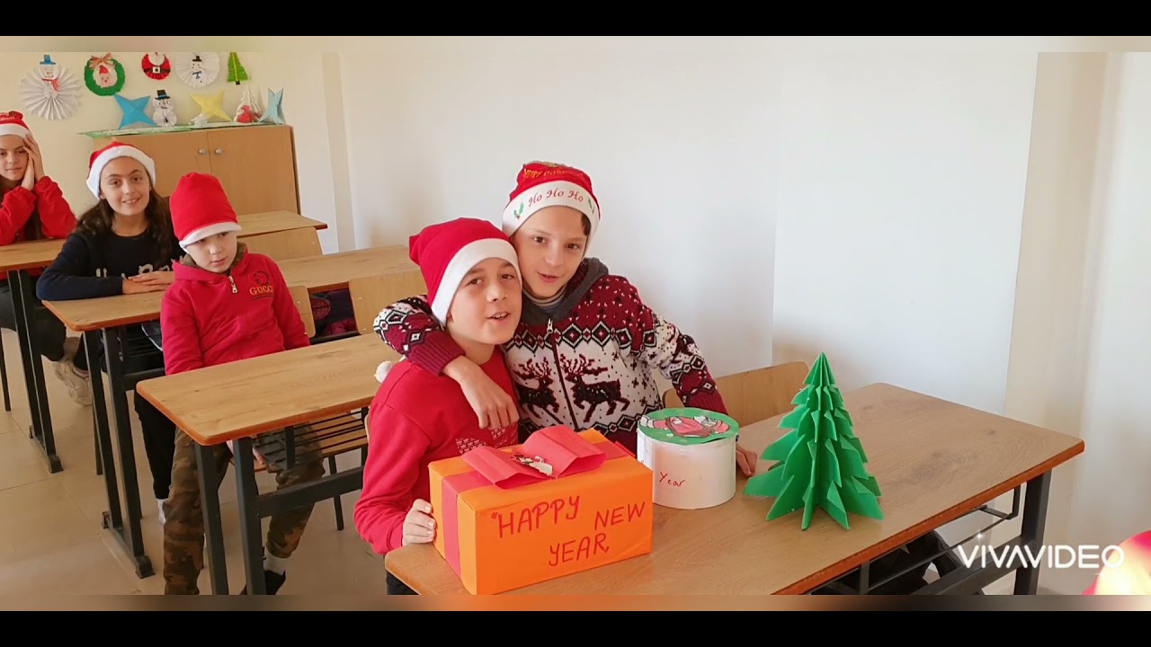 Festat e fundvitit! Urim nga klasa VB shkolla 
