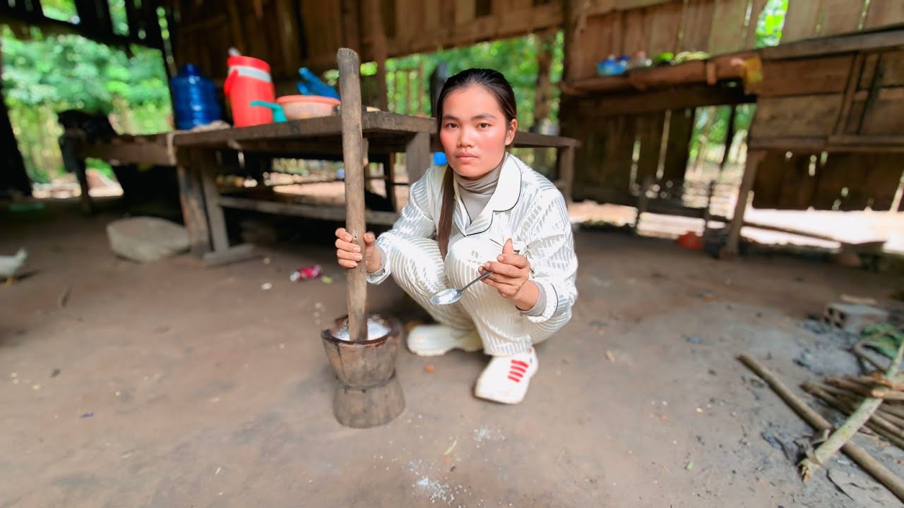 Rural women cooking Khmer cuisine Village Khmer 