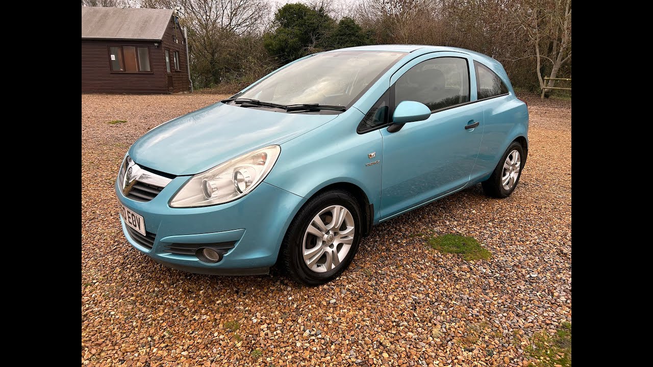 Review and Walk around of the 2010 Vauxhall Corsa 1.2 16v Energy