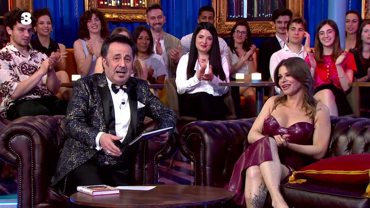 GialappaShow St.5 - Alessandra Amoroso al caff&egrave; corretto letterario