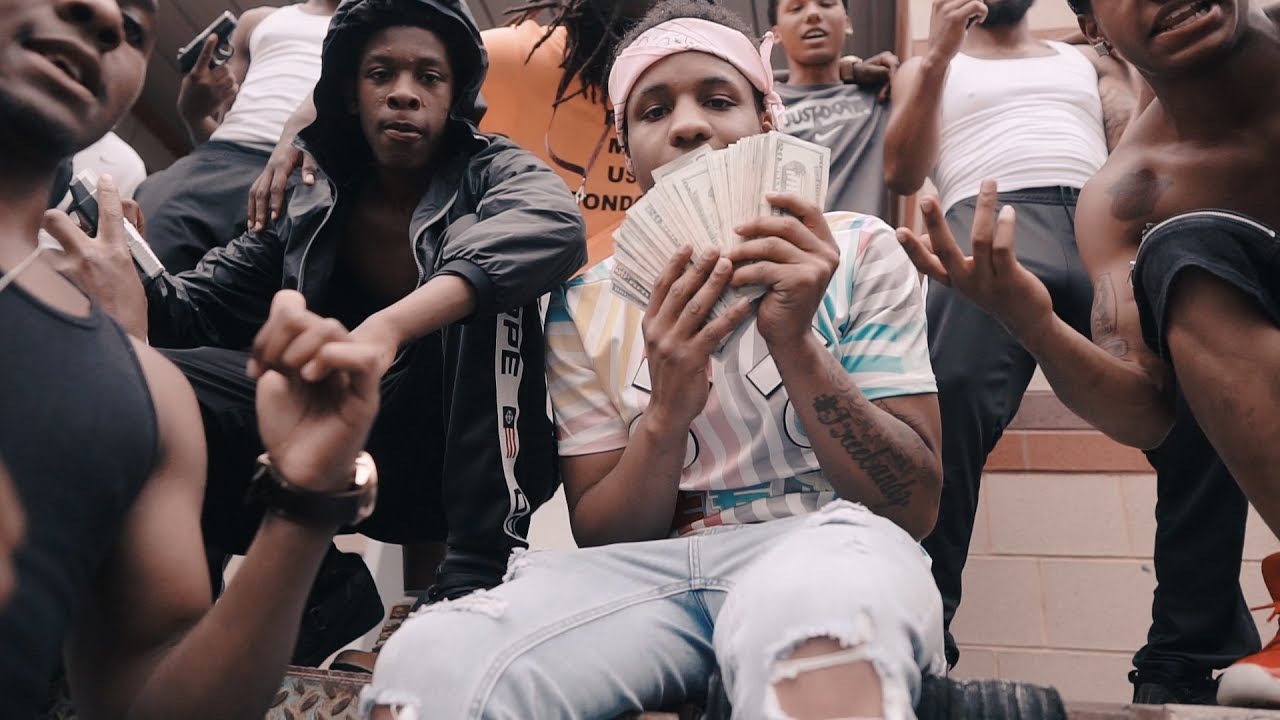 Chapo F/ Bud OTF, Banks & Ronnie84 - 