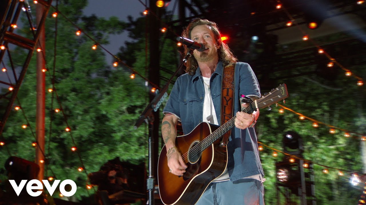 Tyler Hubbard - Back Then Right Now (Live from CMT Summer Camp)