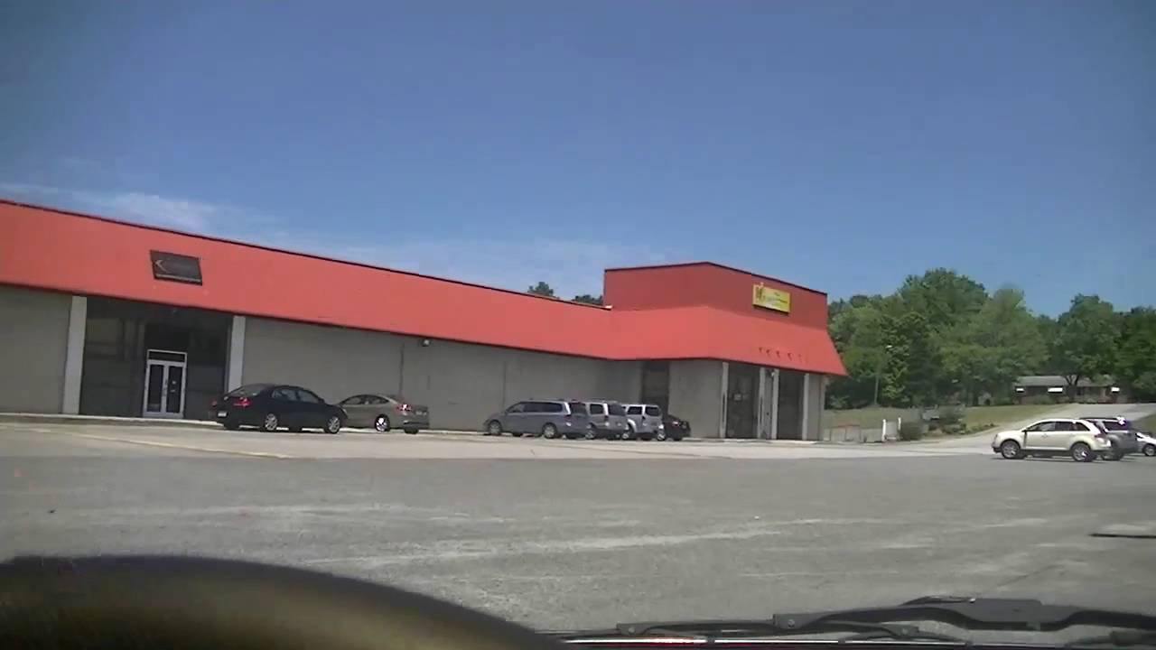 Exploring the Palmer Plaza Shopping Center