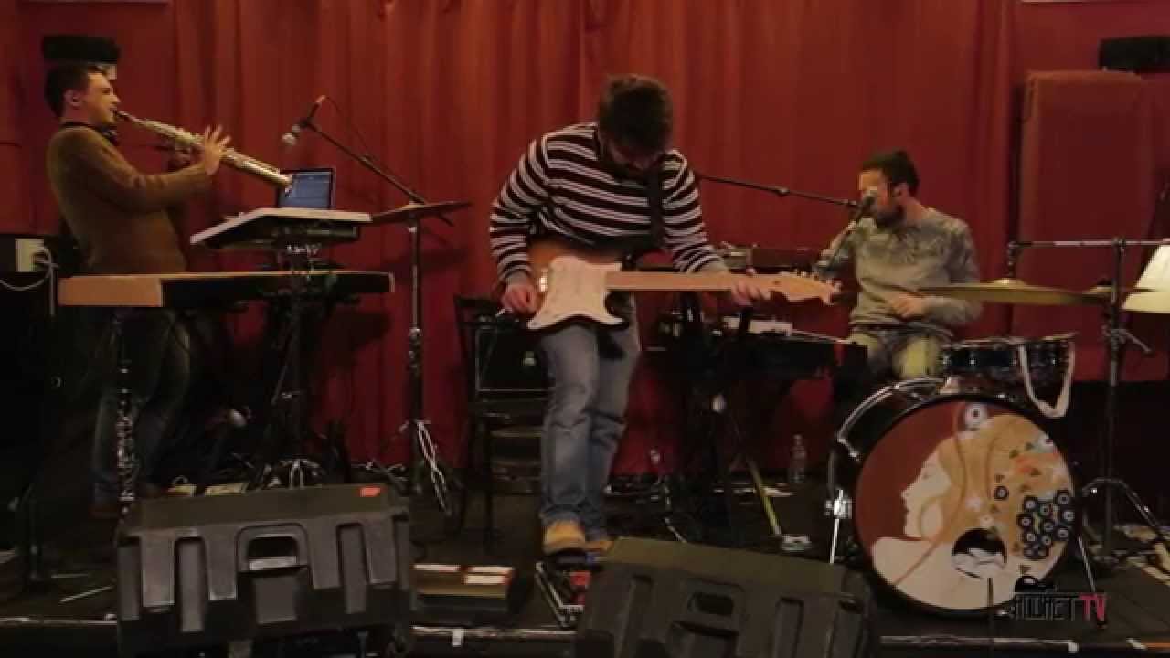 Cover Boy - VeiveCura performs L.Battisti and Rihanna | 