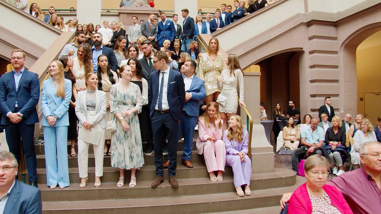 HAWK verabschiedet erfolgreich 80 Bachelor und 62 Masterabsolvent*innen