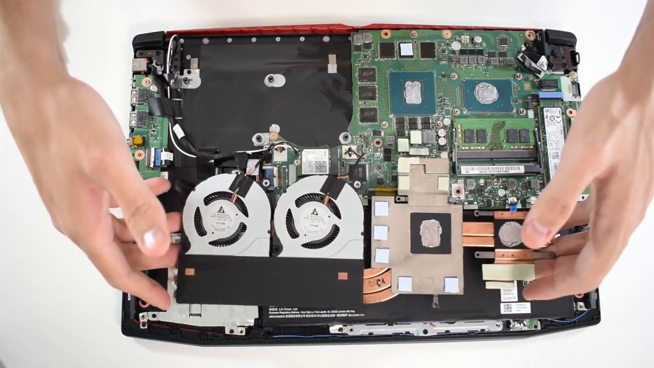 Turbinando Acer Helios 300 - Tela 120hz, Undervolt, SSD, Repaste - TechTuning #1
