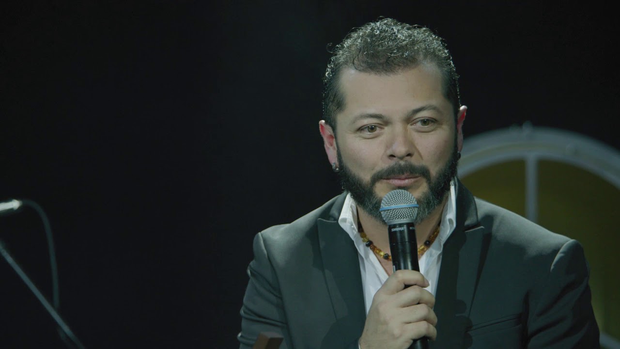 Franco Escamilla.- 