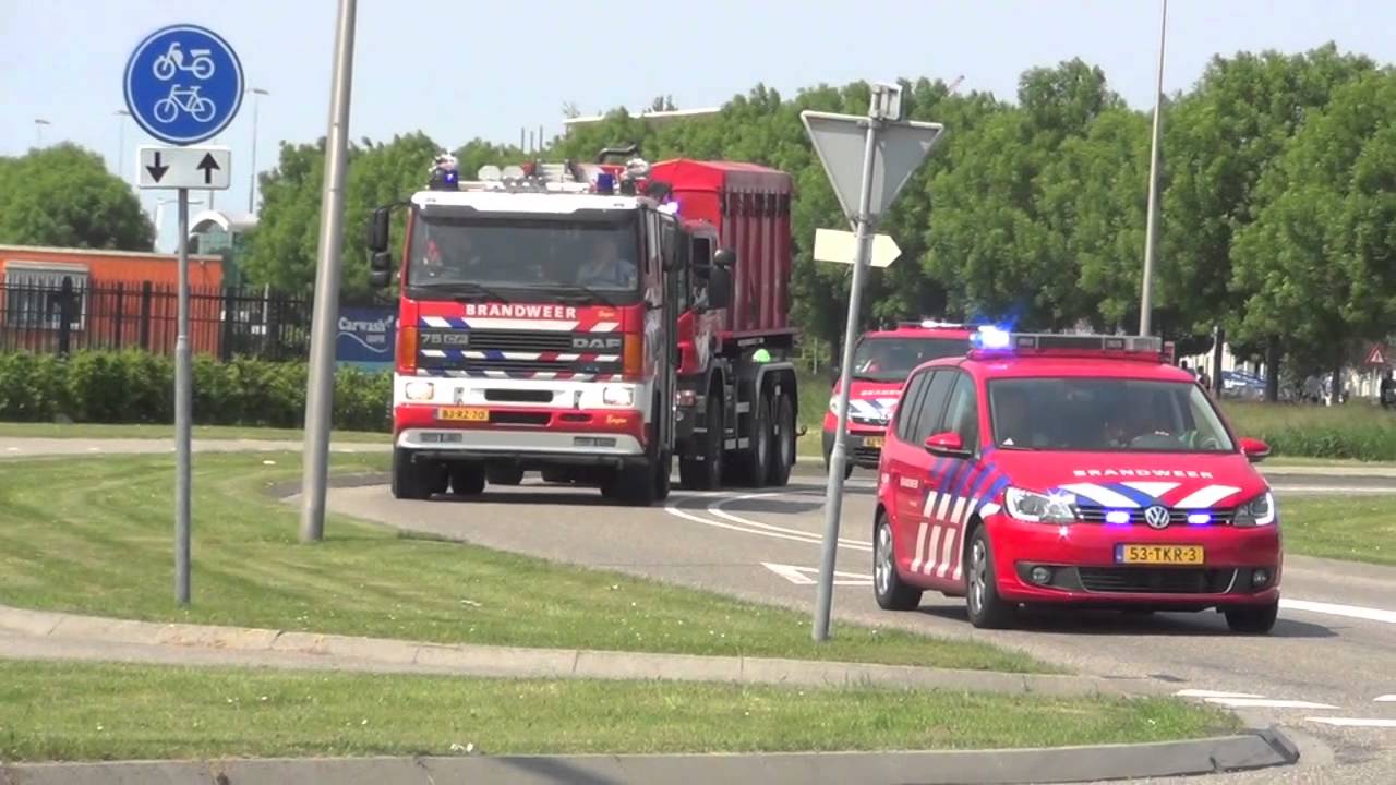 08/06/13: ZEER GROTE COMPAGNIEBRAND GRIP 2: Pallethandel uitgebrand in Kampen.