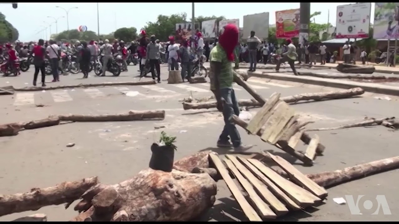 Des milliers de personnes participent à la deuxième manifestation du Togo (vidéo)