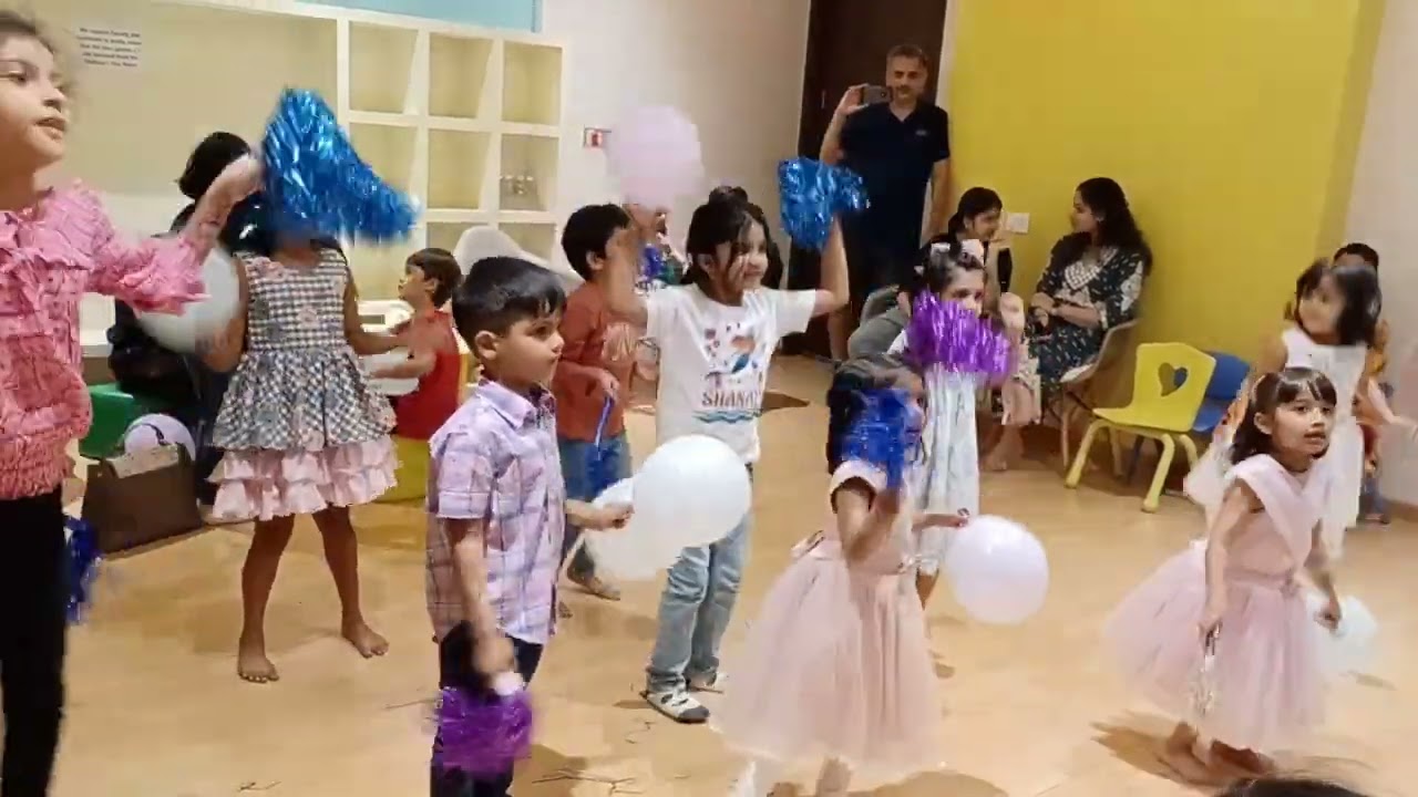 Kids dancing 💃 # so cute 😍# nice dance 