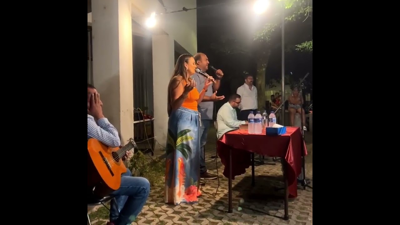 Irmão Zuledo e Vaíra louvando a Deus 2024 !!!