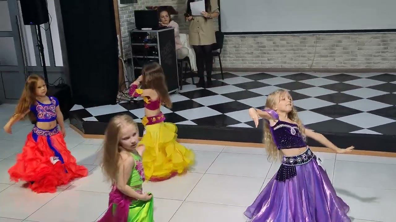 Східні танці. Медженсе. Супер Бебі. Студія танців 