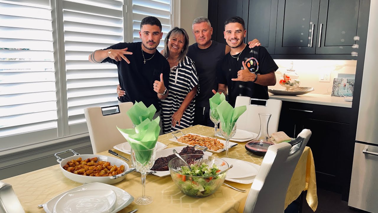 CE PARCHET LUAM PENTRU CASA IDO?? (IDO VLOG!!)