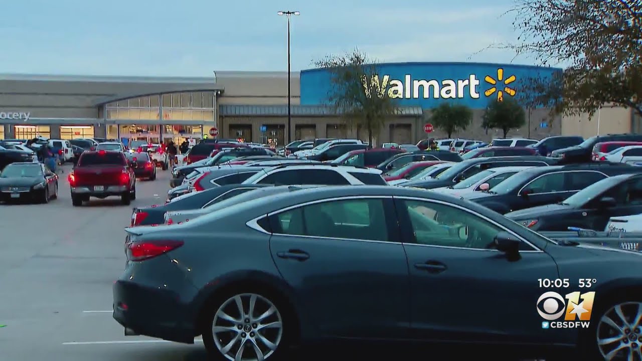 Law enforcement experts warn shoppers to be aware of surroundings