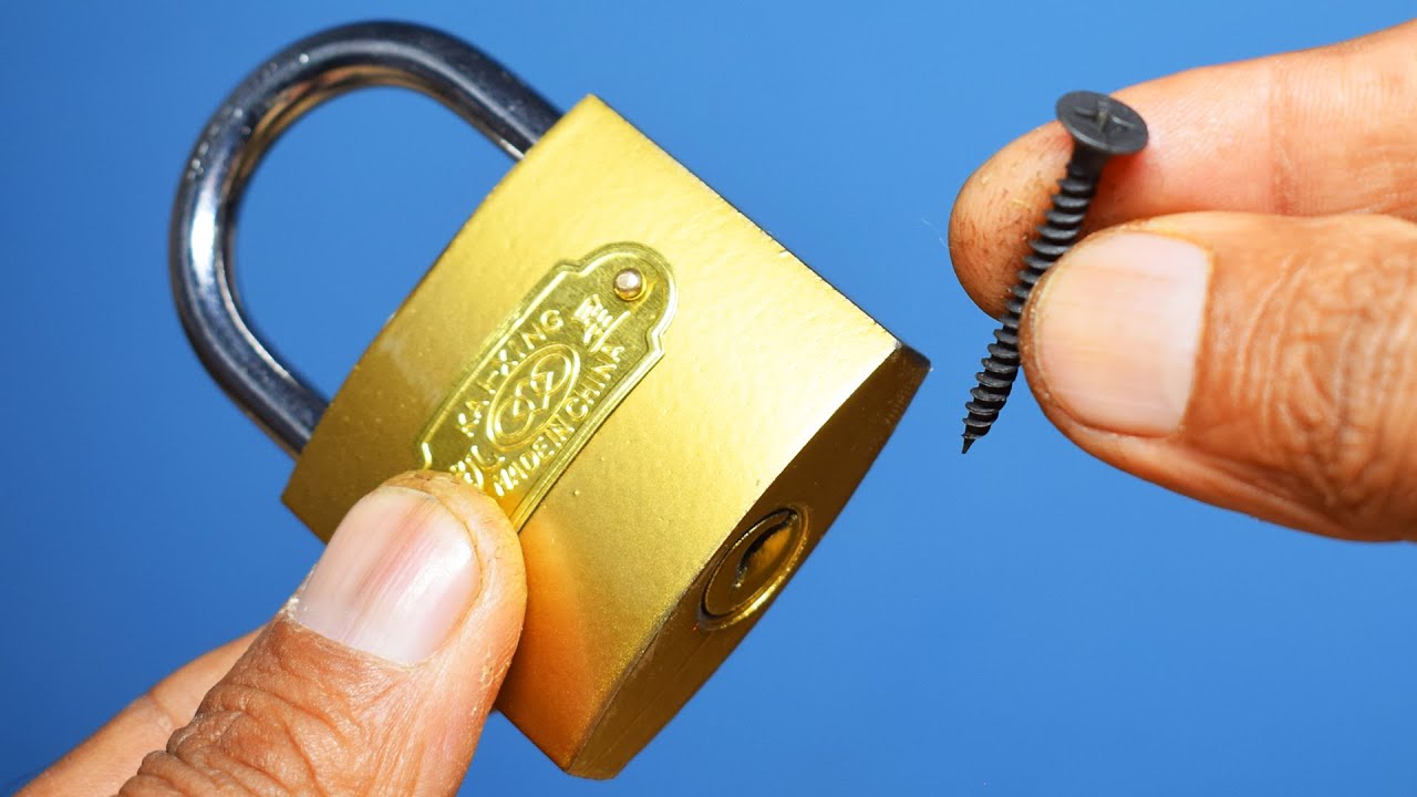 Open a Lock 🛠 with a Screw #@Technicalinfo1