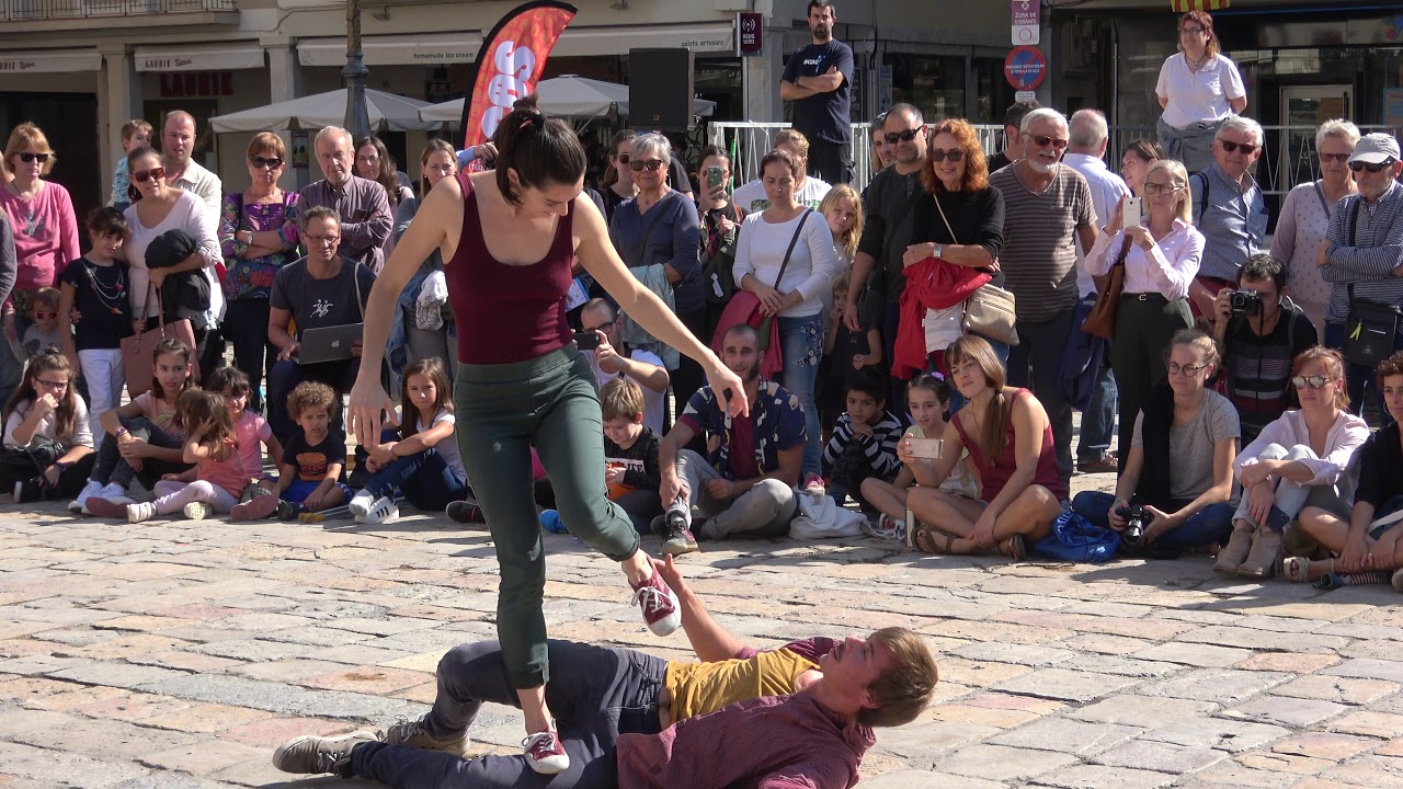 CONSEQÜÈNCIES - Cía. MOVEO #COSreus2018 Plaça Mercadal, Reus