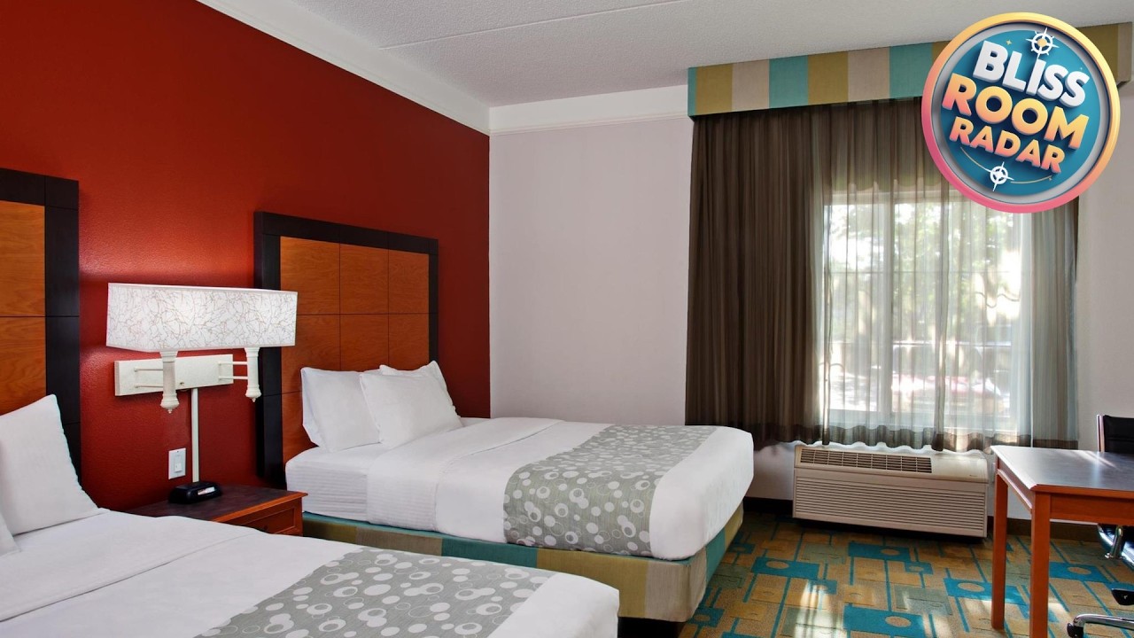 La Quinta Inn & Suites by Wyndham Greensboro NC | Greensboro (NC), United States | Hotel Review 🏨