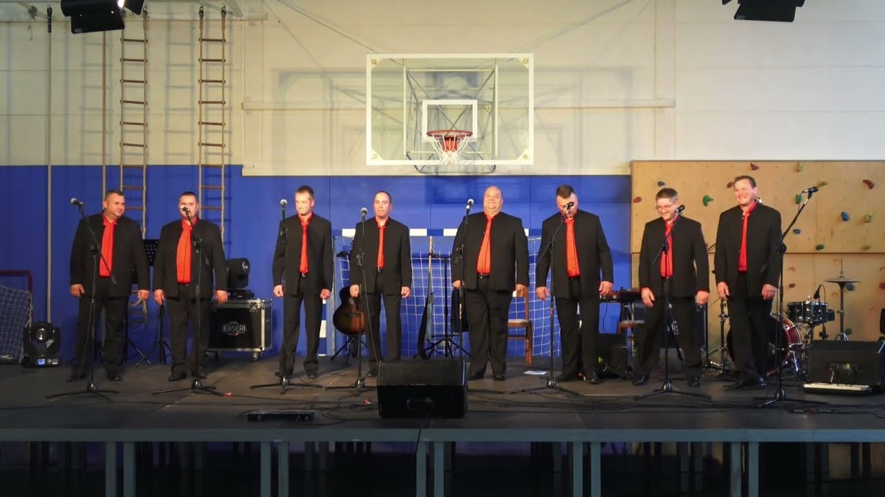 Klapa Škvadra - Cesarica (V ŽIVO)