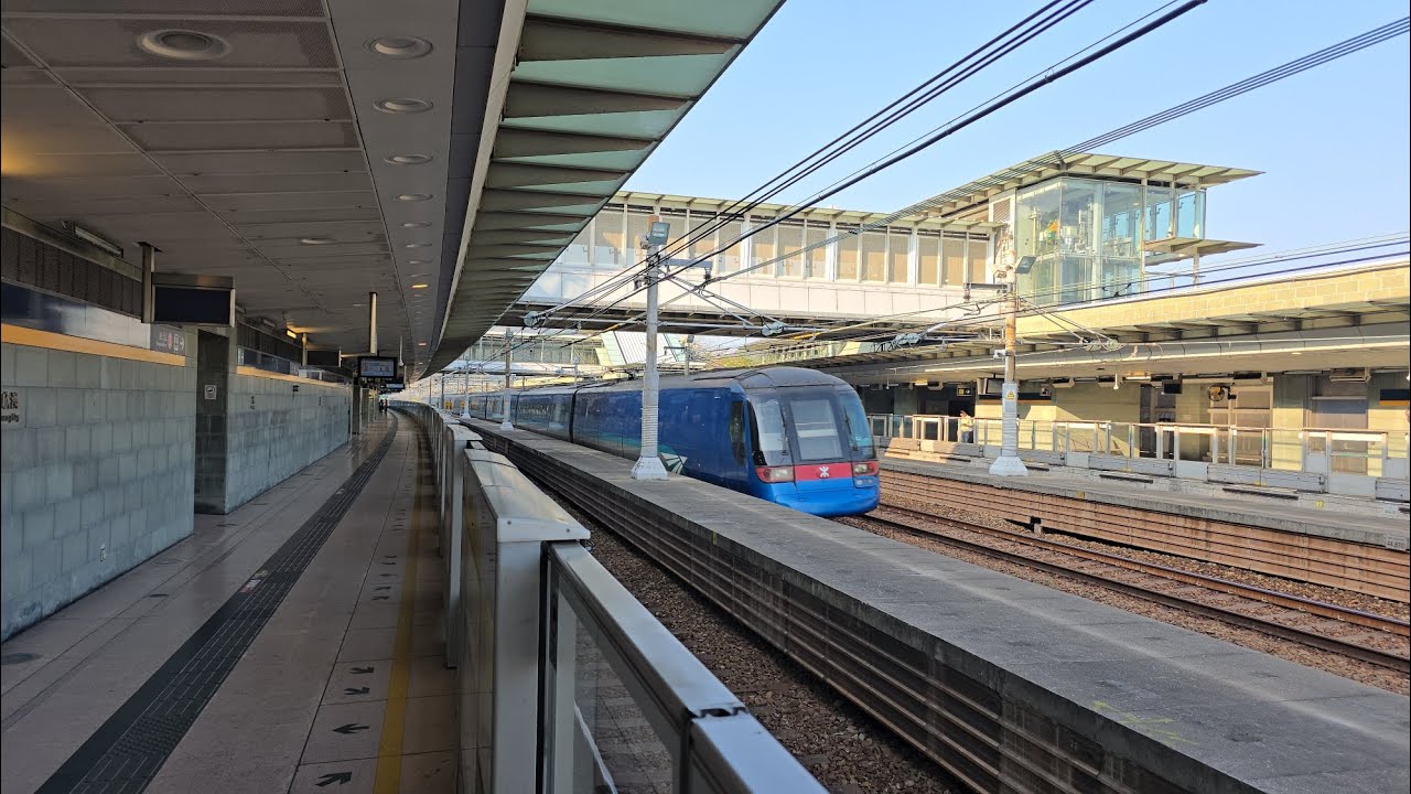 Hong Kong MTR Action at Sunny Bay