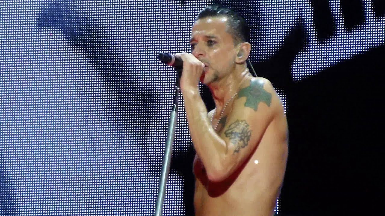 Depeche Mode - Never Let Me Down Again (Lithuania, Vilnius, Vingis Park - 27.07.2013)