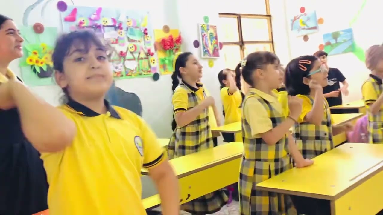 اغنية انثى السنجاب - تلاميذ مدرسة شمس المعرفة