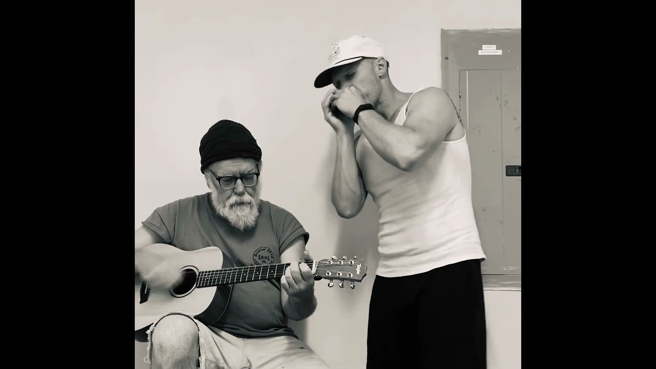 Sitting on the Dock of the Bay—harmonica cover